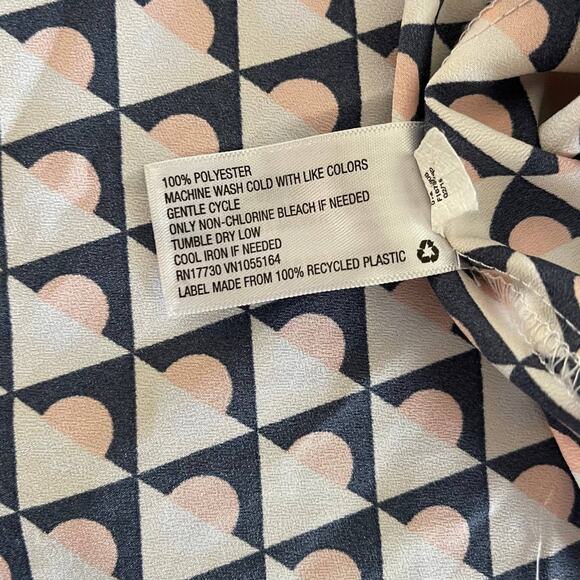 Merona Womens Medium Blouse Black White Tan Print V Neck Buttons - Picture 4 of 10